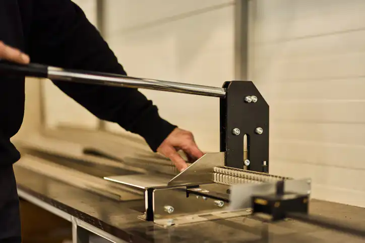 custom metal fabrication manufacturers